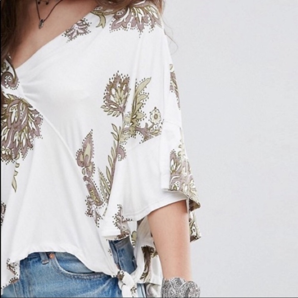 SOLD🥰Free people Maui Wowie Palm print shirt - Picture 3 of 5